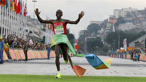 Eliud Kipchoge wins Men's Marathon @ Rio 2016 .